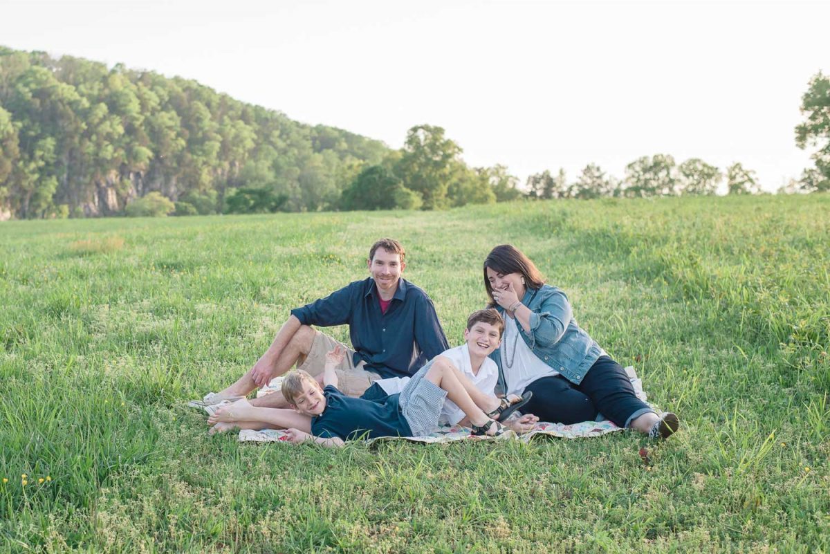 lifestyle family photo at Melton hill park in Knoxville TN